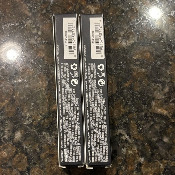 New Two bareMinerals Original Liquid Mineral Concealer - dark 5w - Picture 3 of 4